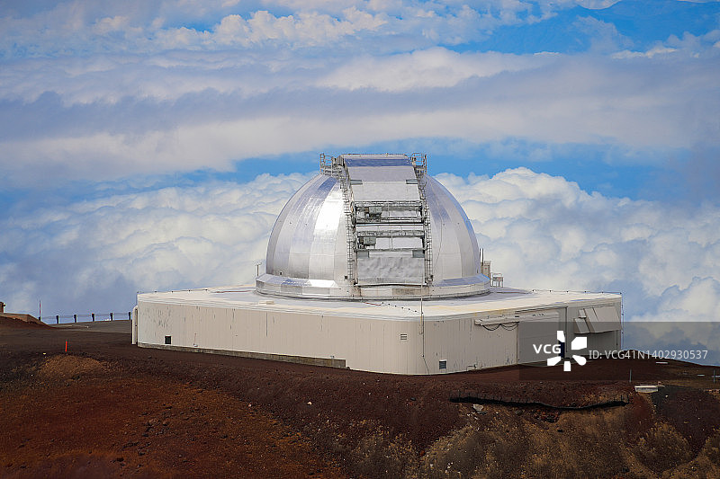 位于美国夏威夷大岛的莫纳克亚火山山顶的红外望远镜设施图片素材