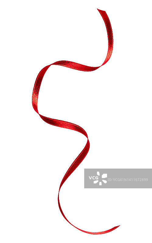 白色背景上孤立的红色光泽缎带。缎带图像用于装饰设计。图片素材