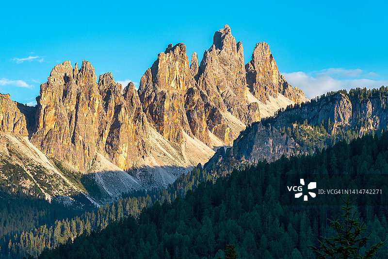 阿尔卑斯山白云石景观，特伦蒂诺上阿迪杰，意大利。国家自然公园，意大利图片素材