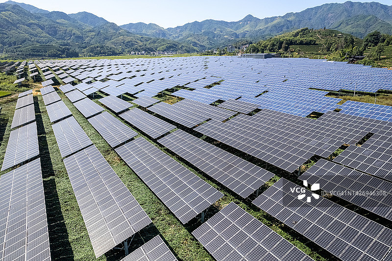 太阳能发电厂图片素材