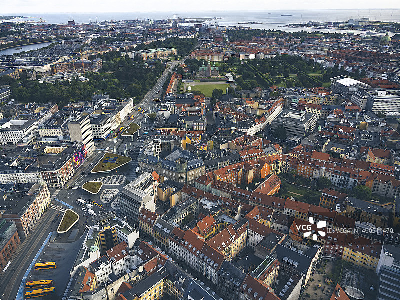 哥本哈根城市景观：诺尔波特、大教堂和克里斯蒂安堡宫图片素材