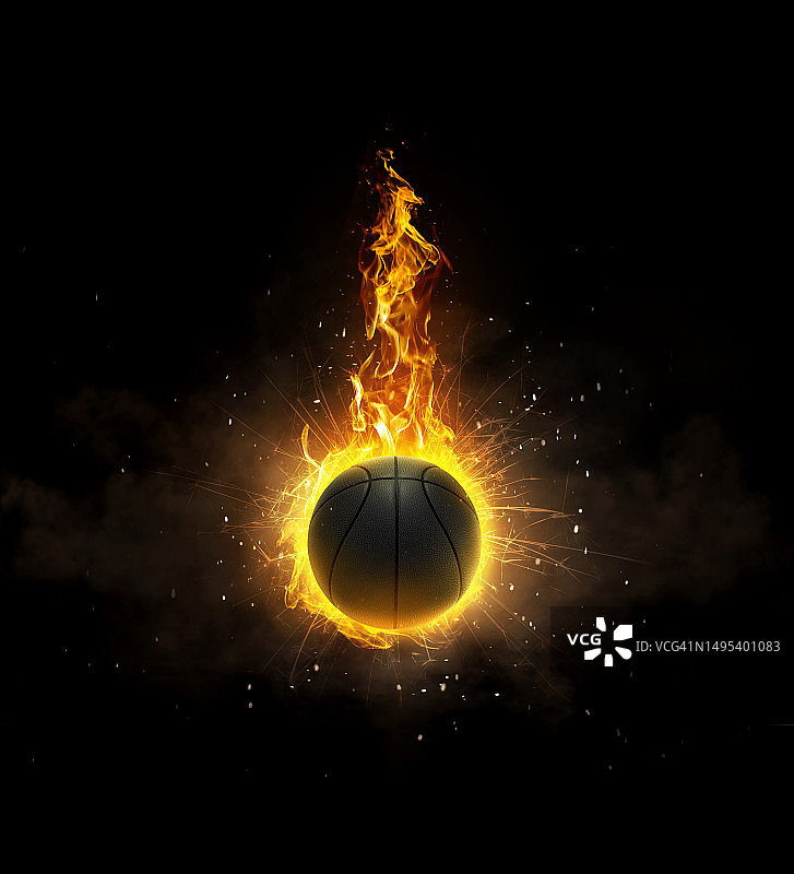 篮球，在黑色背景上燃烧着图片素材