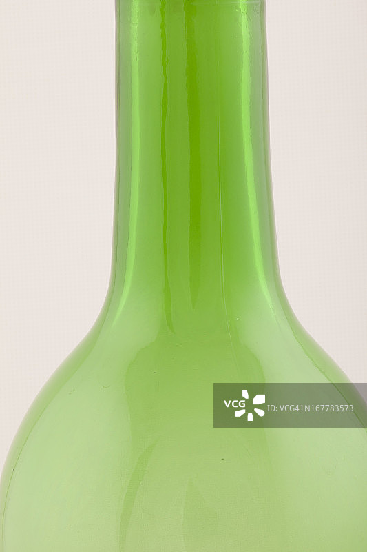 绿色的酒瓶图片素材