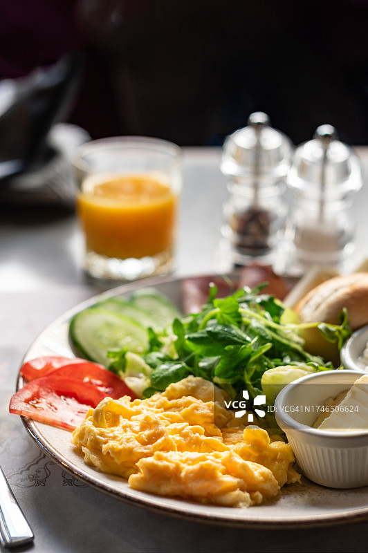 均衡健康的咖啡厅鸡蛋早餐图片素材