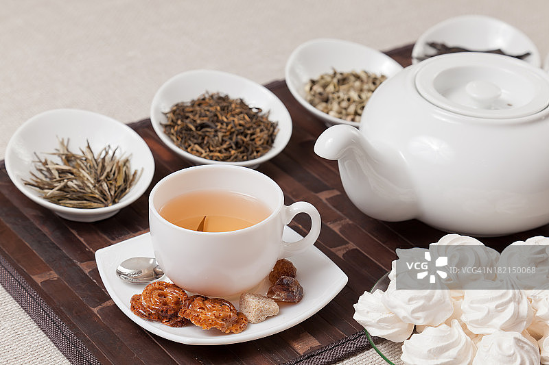 各种各样的茶与茶杯和茶壶图片素材