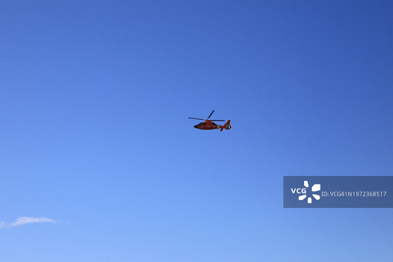 美国海岸警卫队直升机-搜索和救援任务图片素材