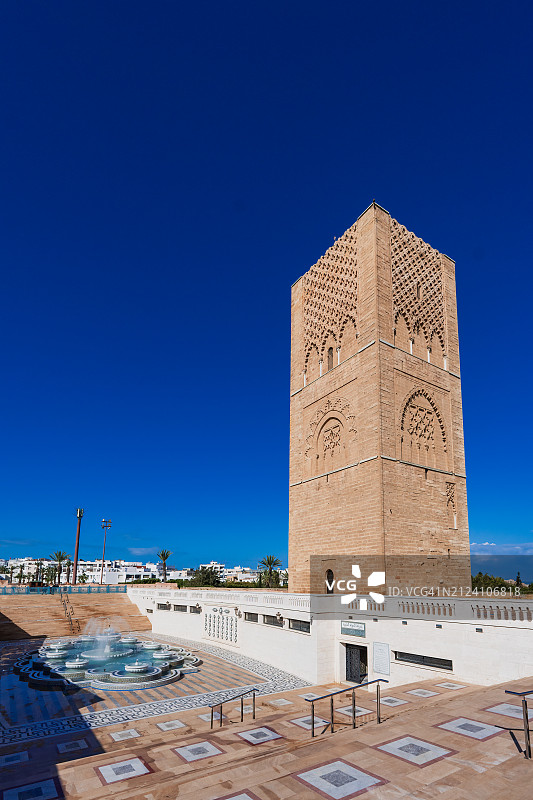 摩洛哥拉巴特的哈桑塔和喷泉图片素材
