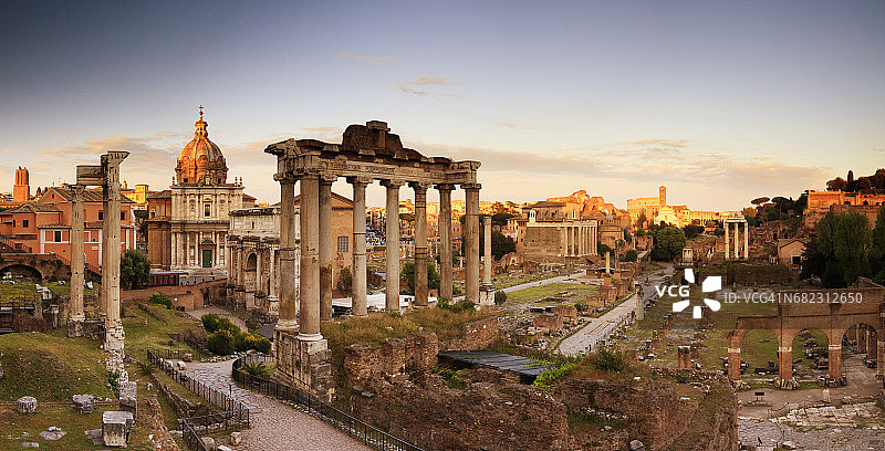 罗马，斗兽场和古罗马广场图片素材
