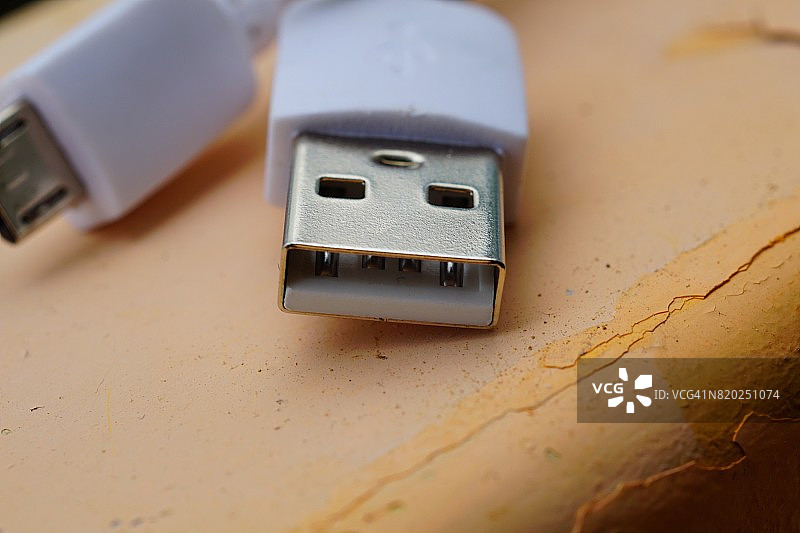 USB / Mini-USB电缆与铁氧体图片素材