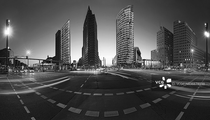 柏林波茨坦广场-蓝时天际线全景(德国柏林)图片素材