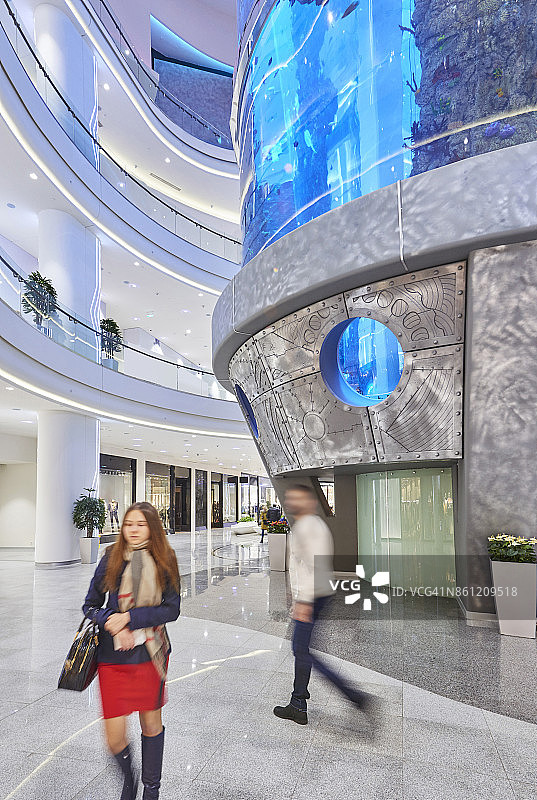莫斯科的新购物中心，中心有最大的水族馆图片素材