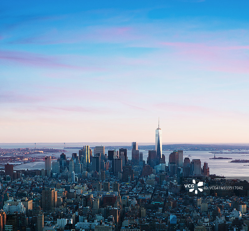 纽约金融区，世界贸易中心一号，日落。图片素材