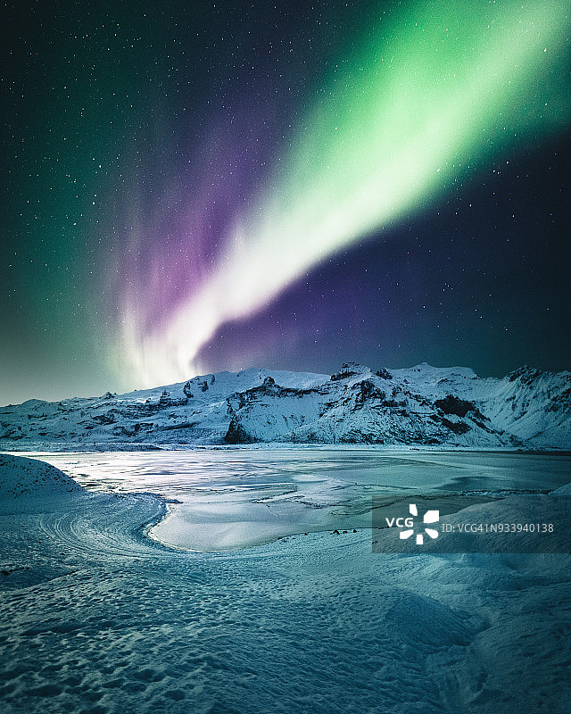 冰岛jakulsarlon的北极光图片素材