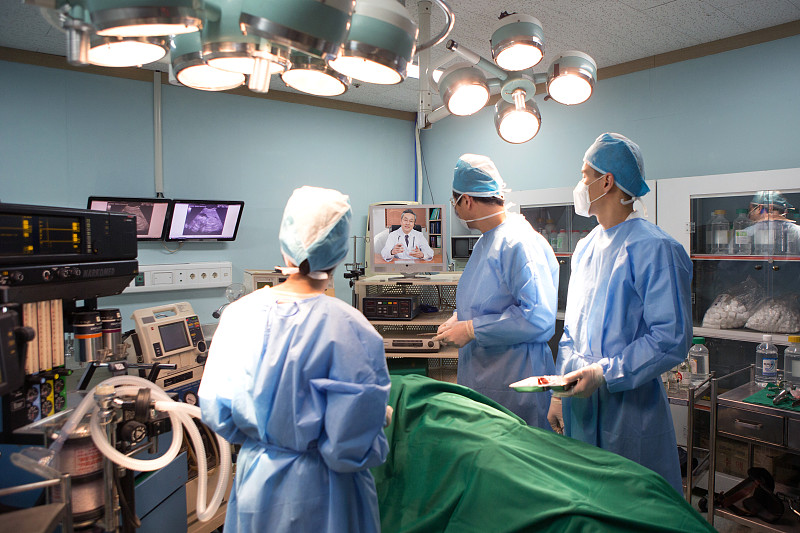 韩语，外科(医疗实践)，手术室，远程医疗图片素材