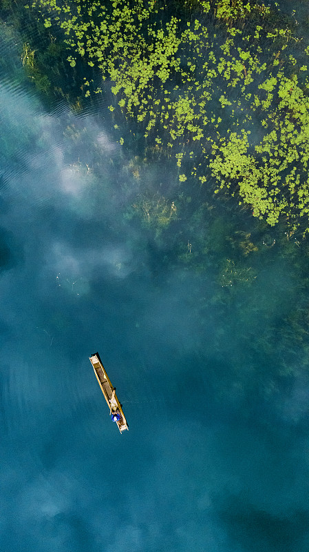 鸟瞰泸沽湖图片素材