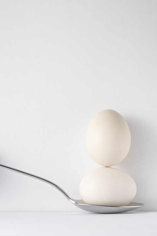 美食鸡蛋静物创意平衡摄影图片下载