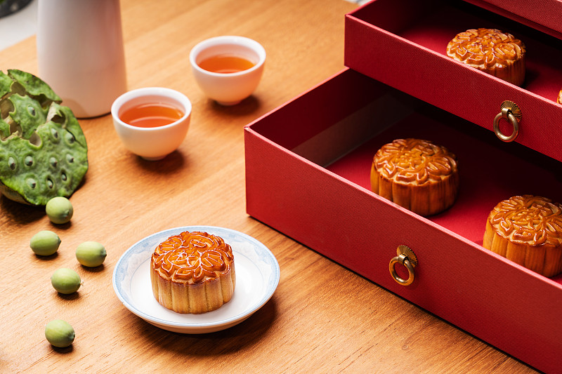 中国传统节日中秋节美食月饼图片下载