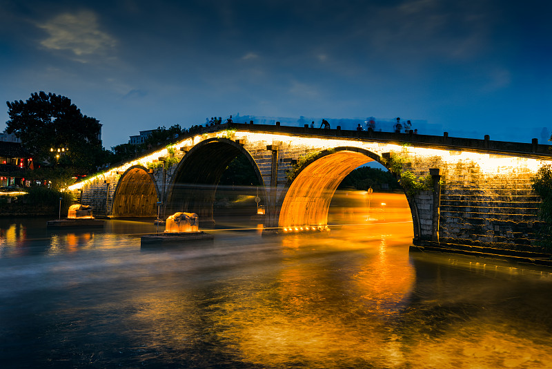 浙江杭州西湖京杭大运河拱宸桥城市风光夜景图片素材