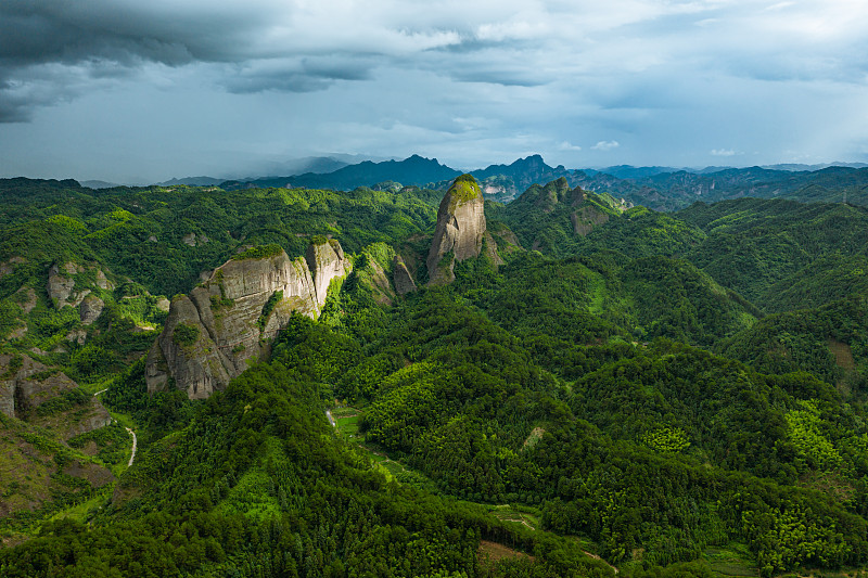 中国湖南省热门旅游目的地，邵阳崀山的自然风光。图片下载