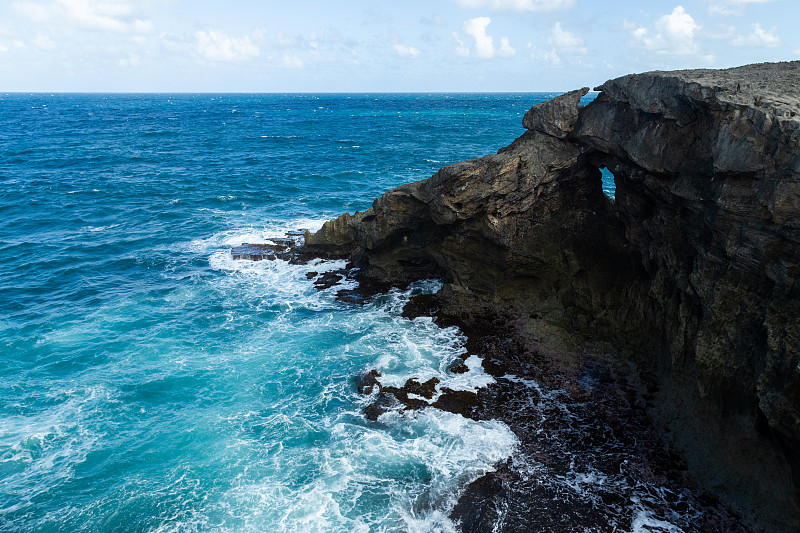 波多黎各的海崖图片下载