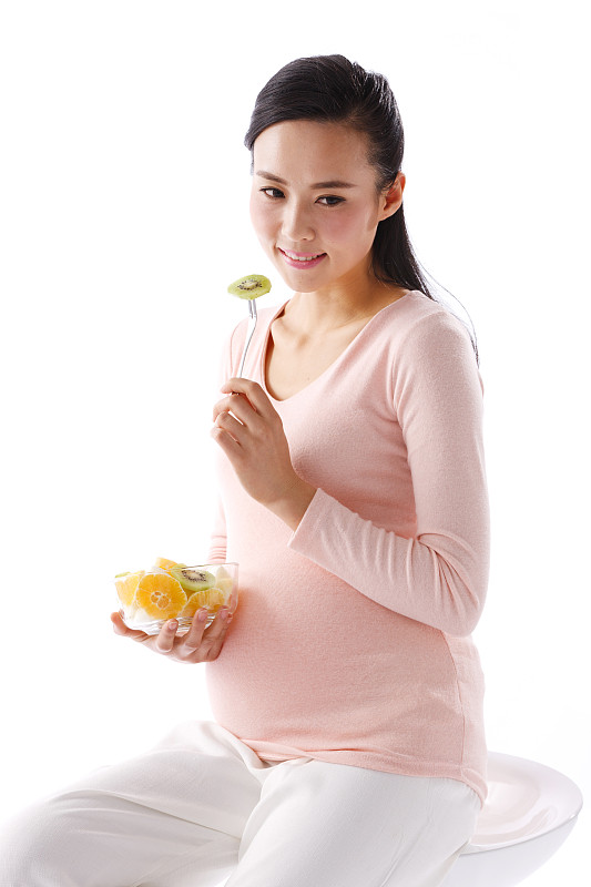 孕妇吃水果图片下载
