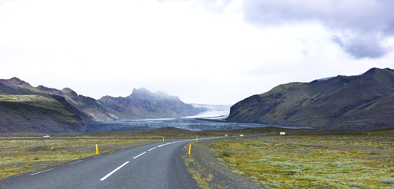 冰岛，沿着冰川的公路图片下载