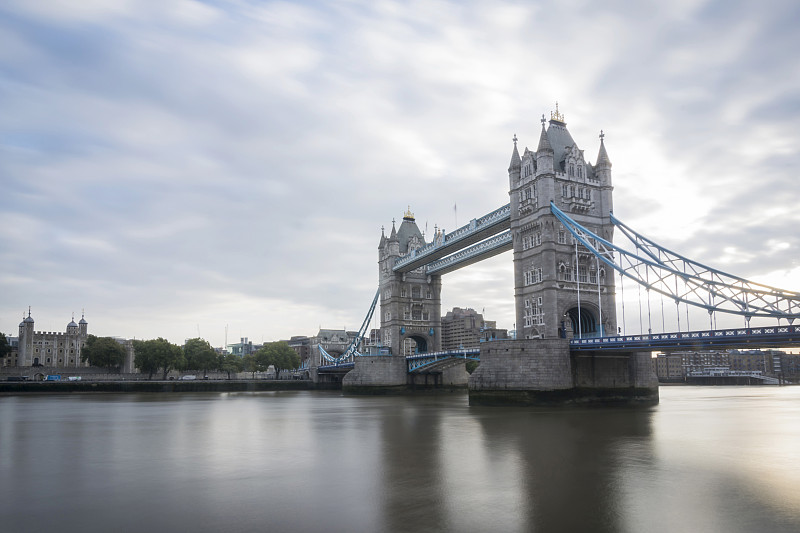 英国，英国，伦敦，塔桥和泰晤士河图片下载