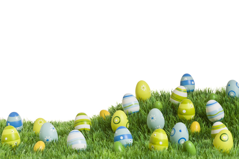草地上五颜六色的复活节彩蛋图片素材