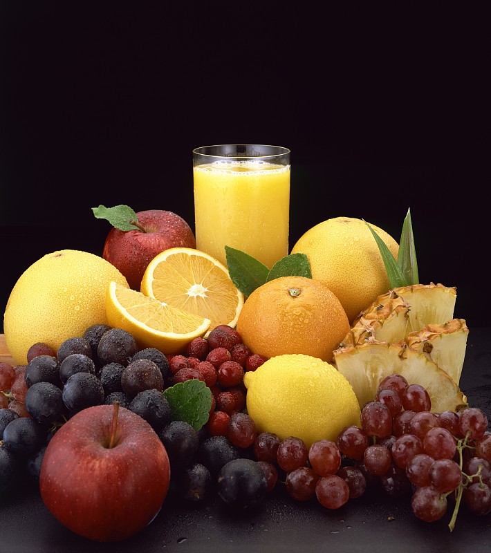 新鲜的水果和果汁静物生活图片素材