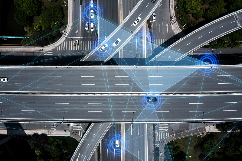 智能交通与高速公路交叉口图片下载