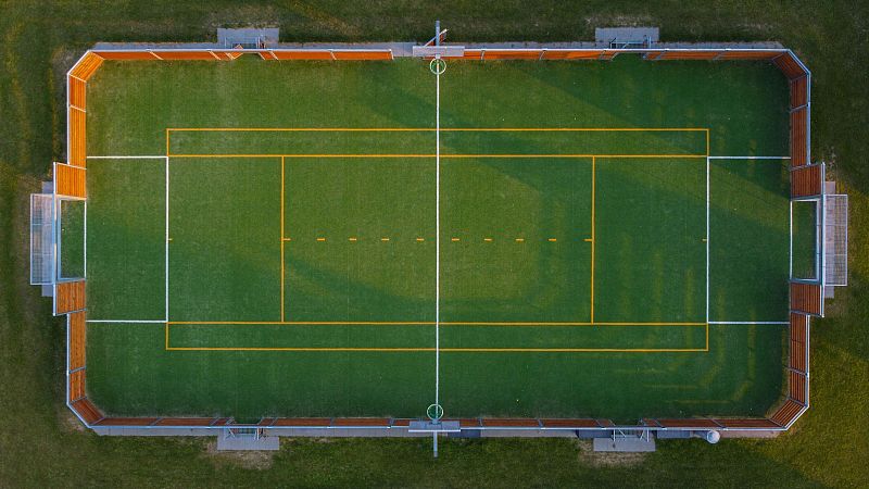 足球土地的高角度视图图片下载