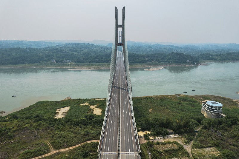 长江斜拉桥航拍摄影图片