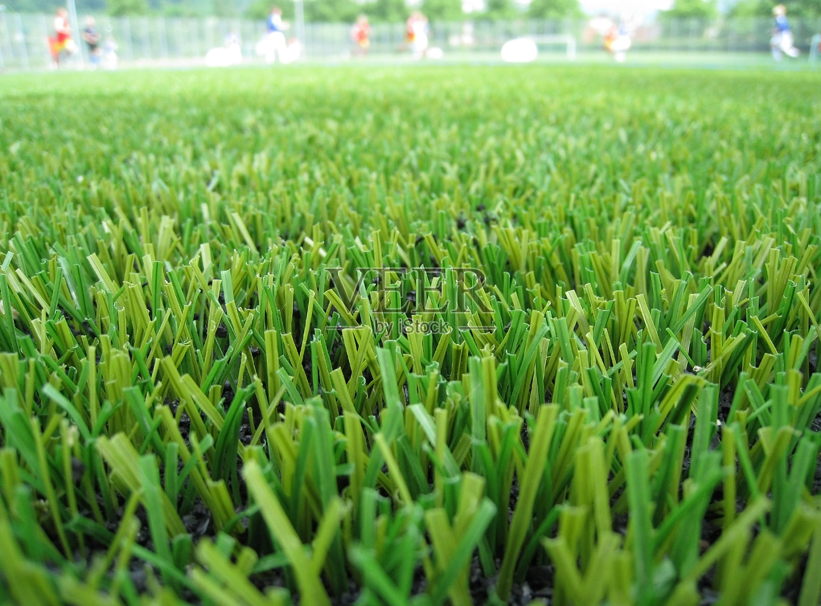 用人造草制成的足球场照片摄影图片