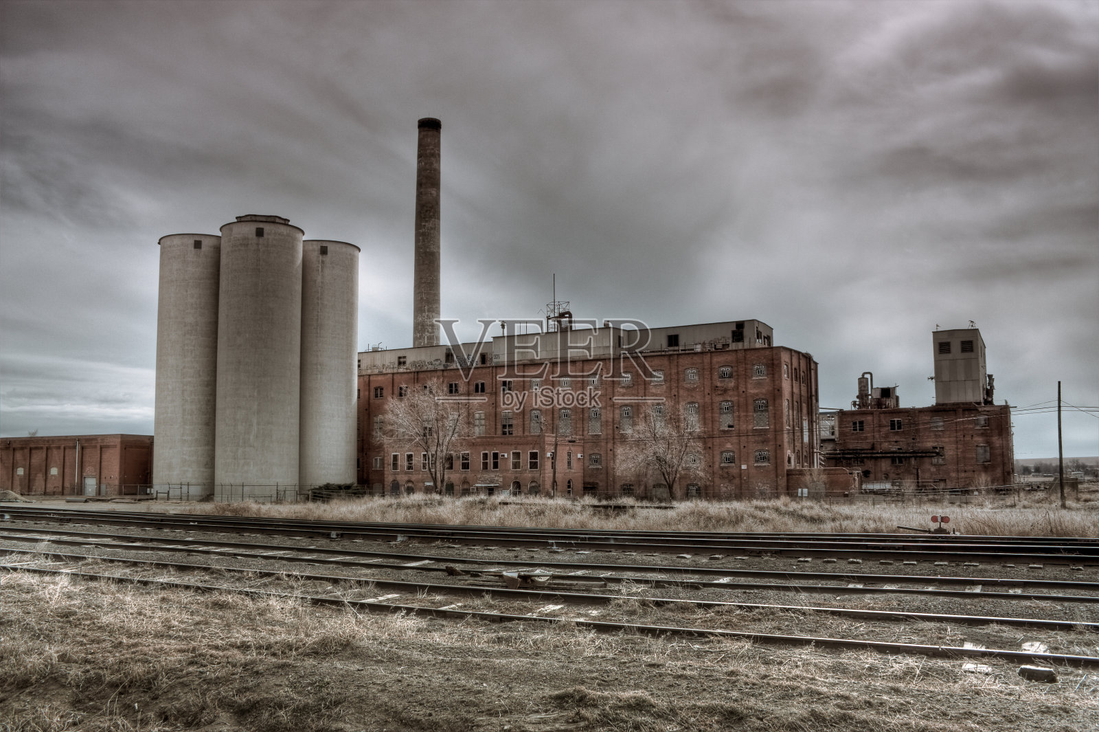 废弃的工厂照片摄影图片