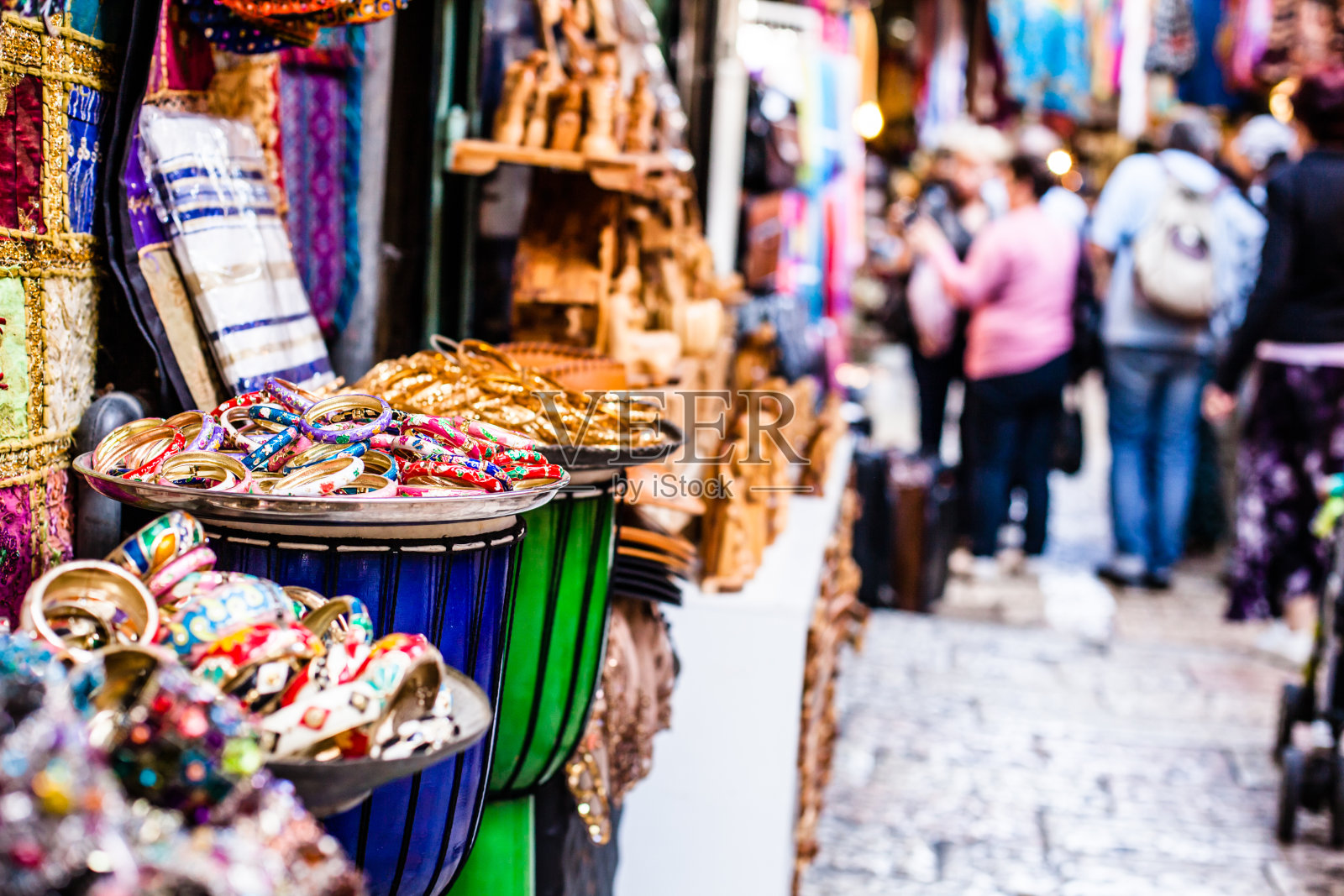以色列耶路撒冷的传统街头市场。照片摄影图片