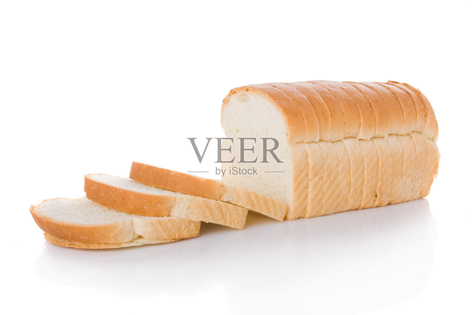 切片面包孤立在白色面包上照片摄影图片