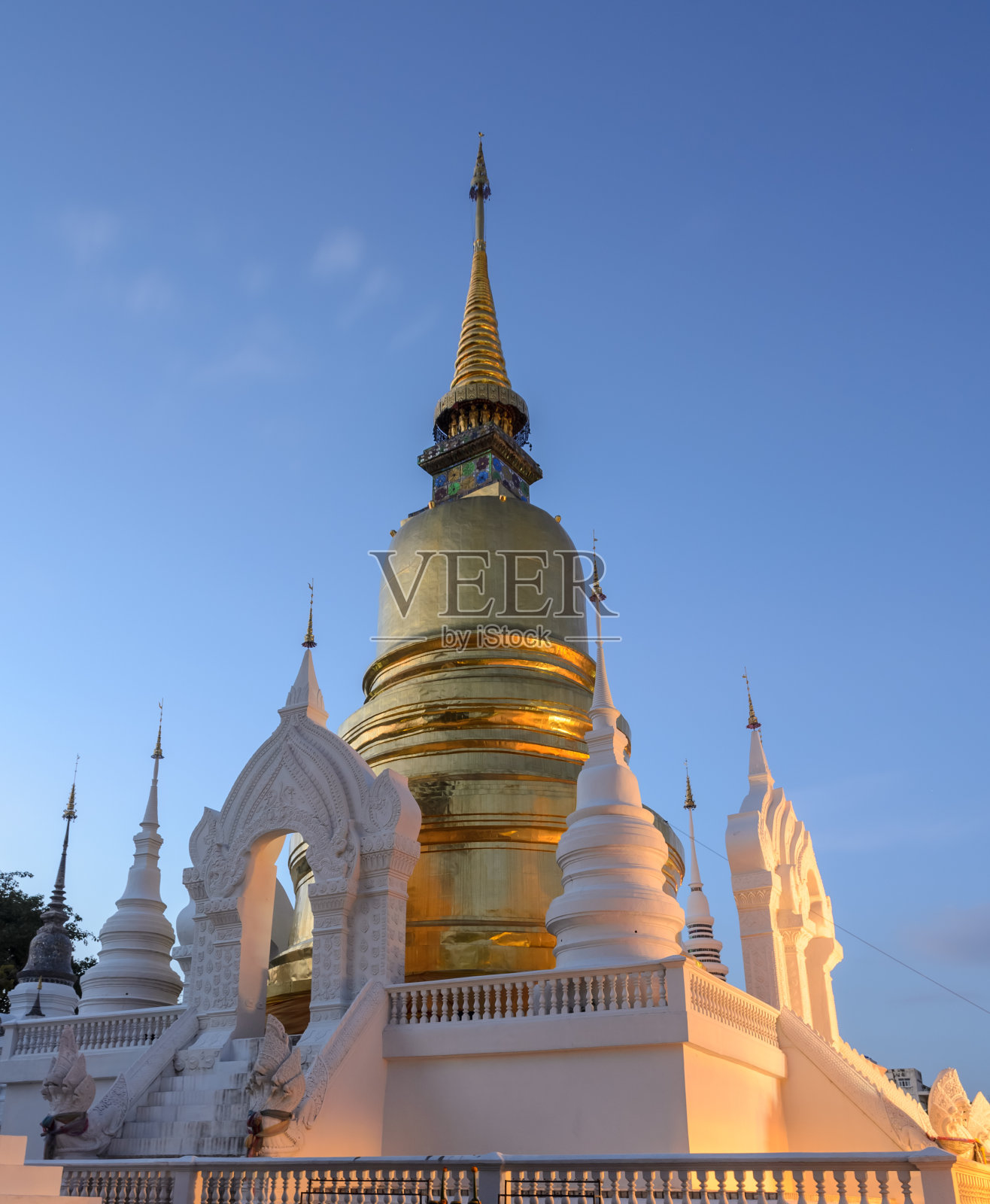 泰国清迈黎明寺照片摄影图片