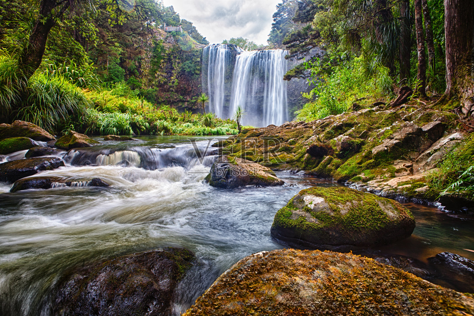 旺阿雷瀑布，新西兰照片摄影图片
