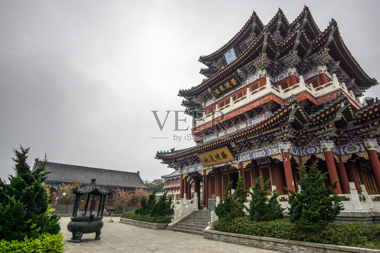 天门山寺庙建筑照片摄影图片
