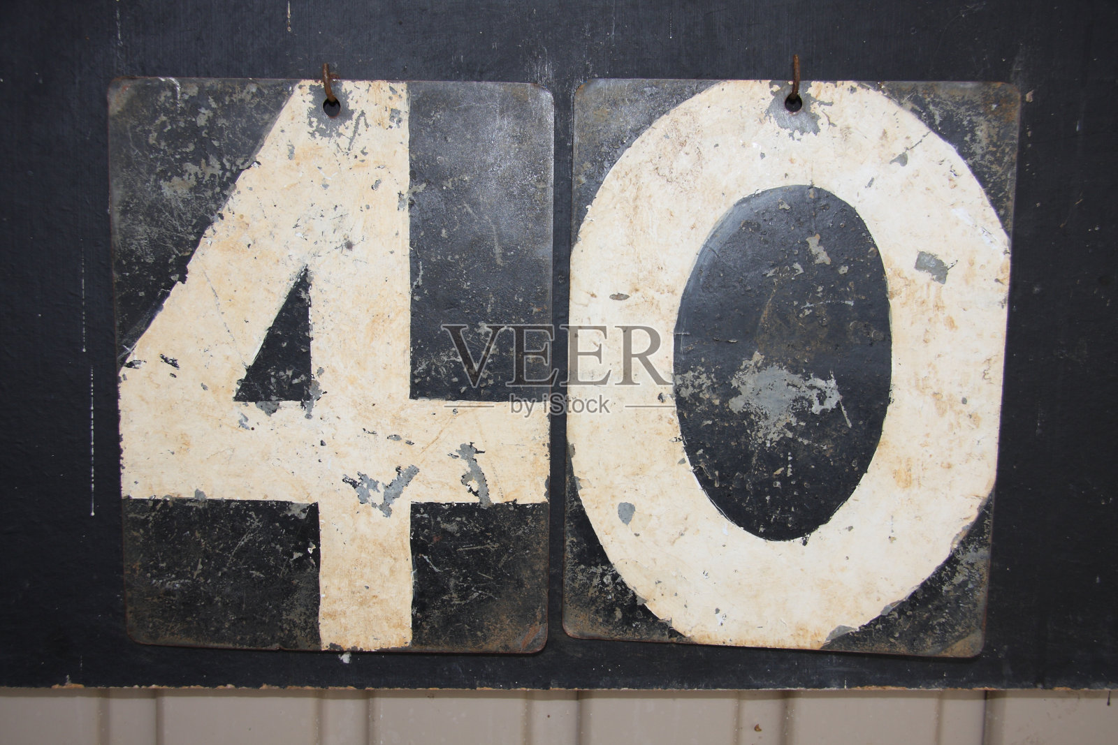 旧板球记分牌上的40号照片摄影图片