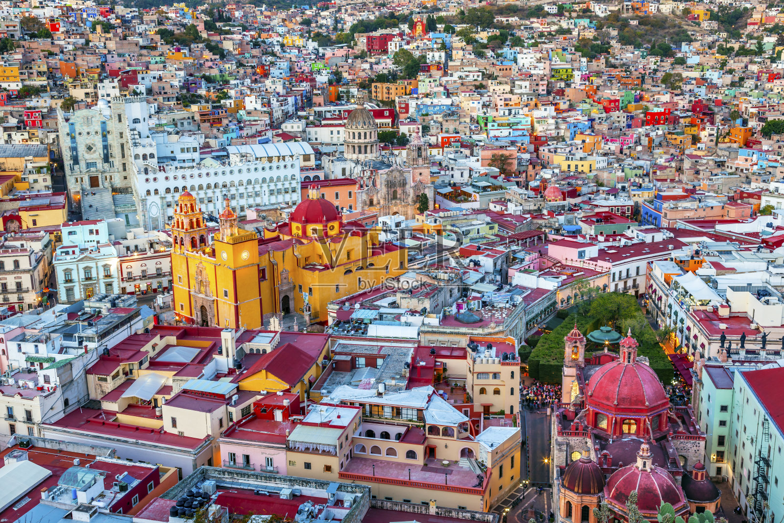 墨西哥瓜纳华托的圣母大教堂照片摄影图片