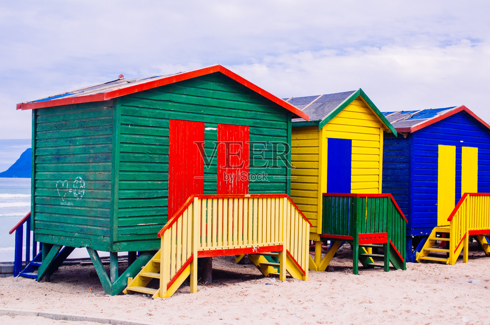 南非Muizenberg的彩色海滩小屋照片摄影图片