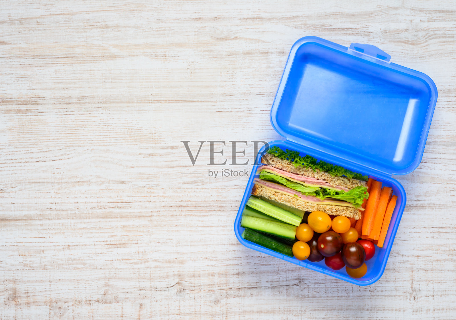 带食物的蓝色午餐盒拷贝空间照片摄影图片
