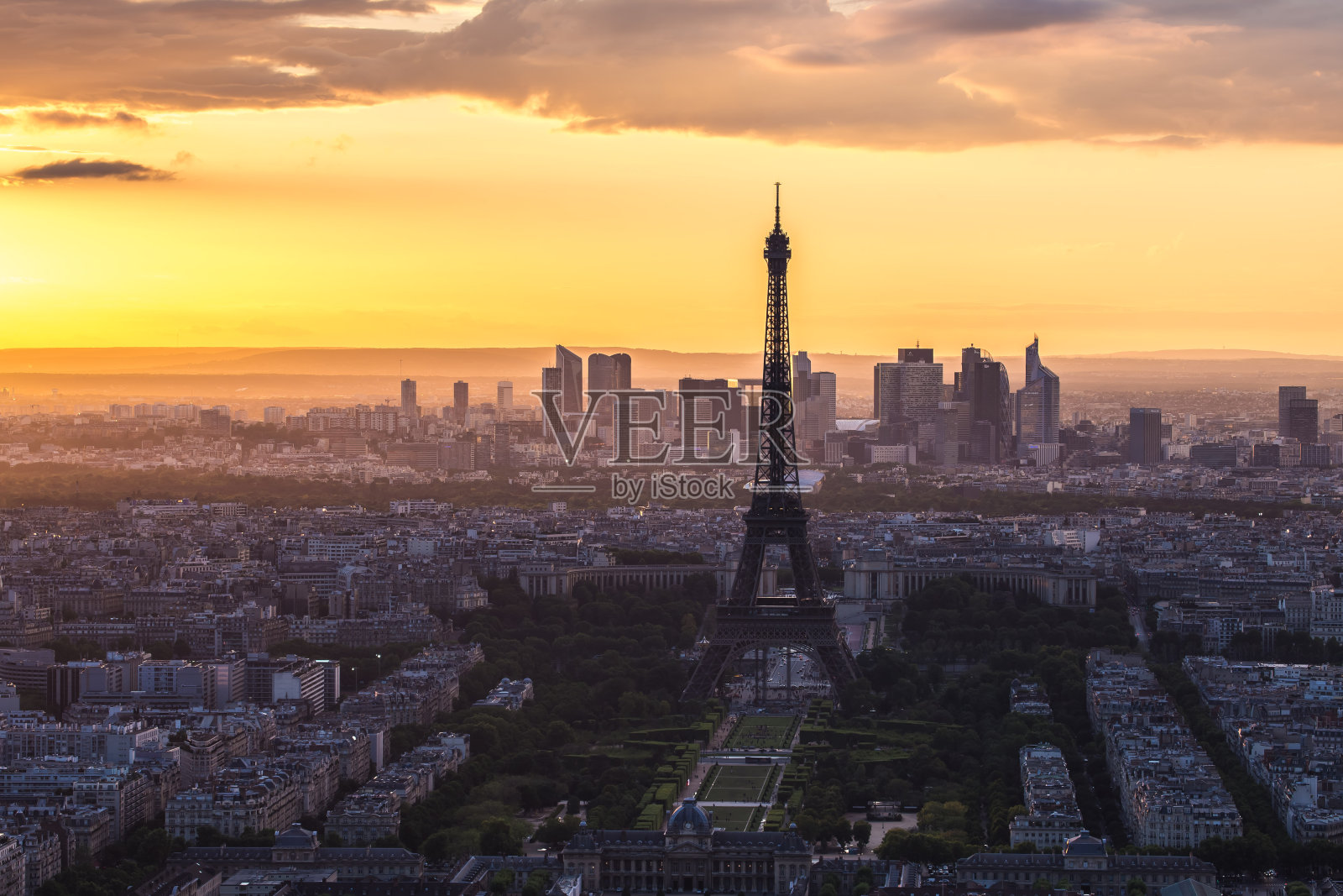 巴黎埃菲尔铁塔照片摄影图片
