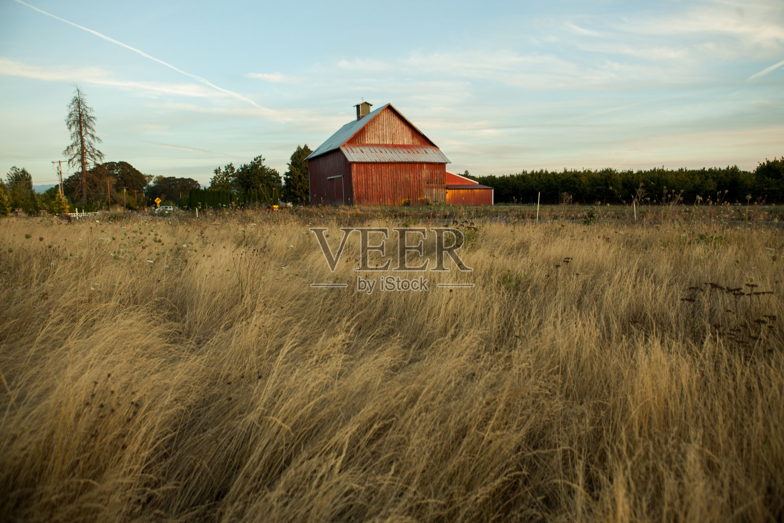 经典的美国西部乡村谷仓照片摄影图片