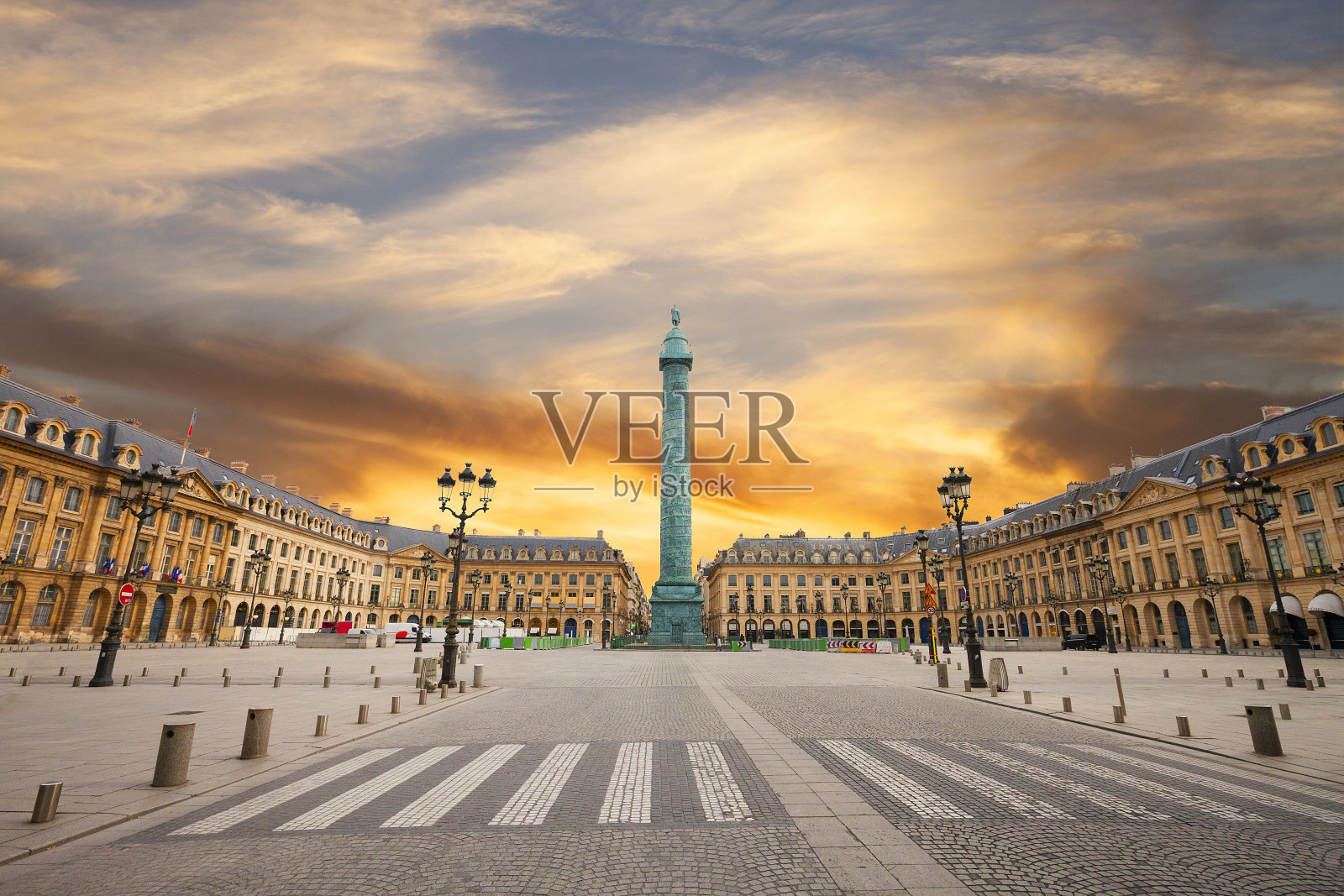 巴黎文多姆广场照片摄影图片