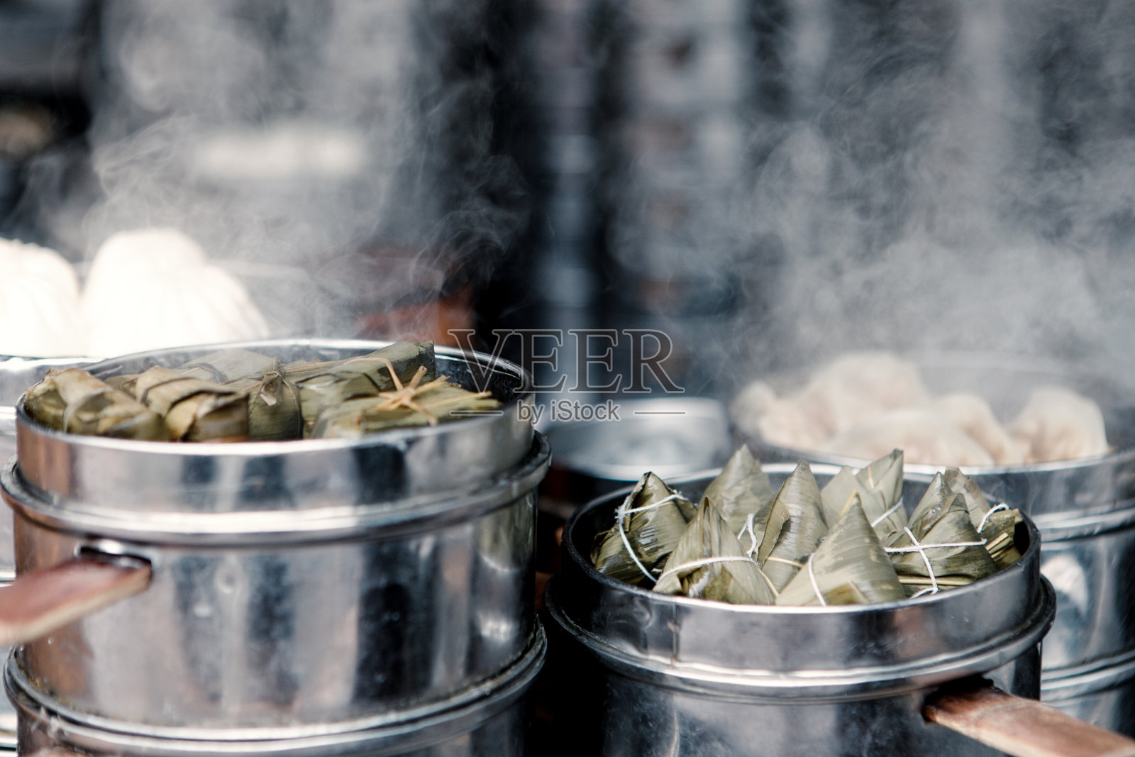 中国的粽子，肉粽或粽子照片摄影图片