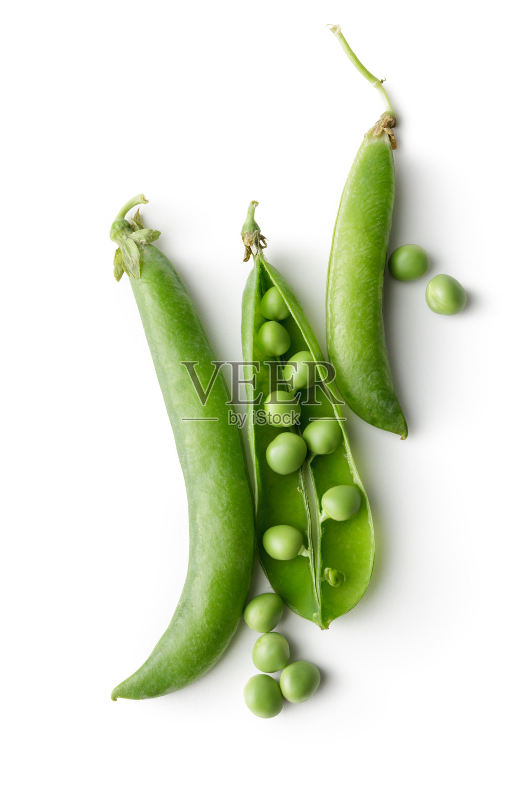 蔬菜:在白色背景上孤立的绿豌豆照片摄影图片