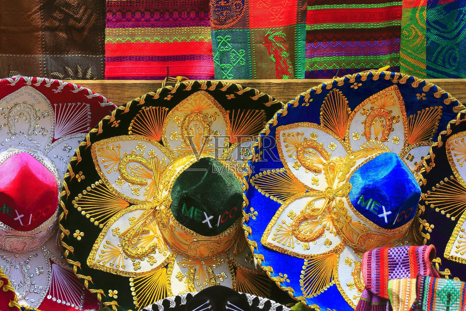 嘉年华!彩色墨西哥宽边帽(帽子)图案，墨西哥城照片摄影图片