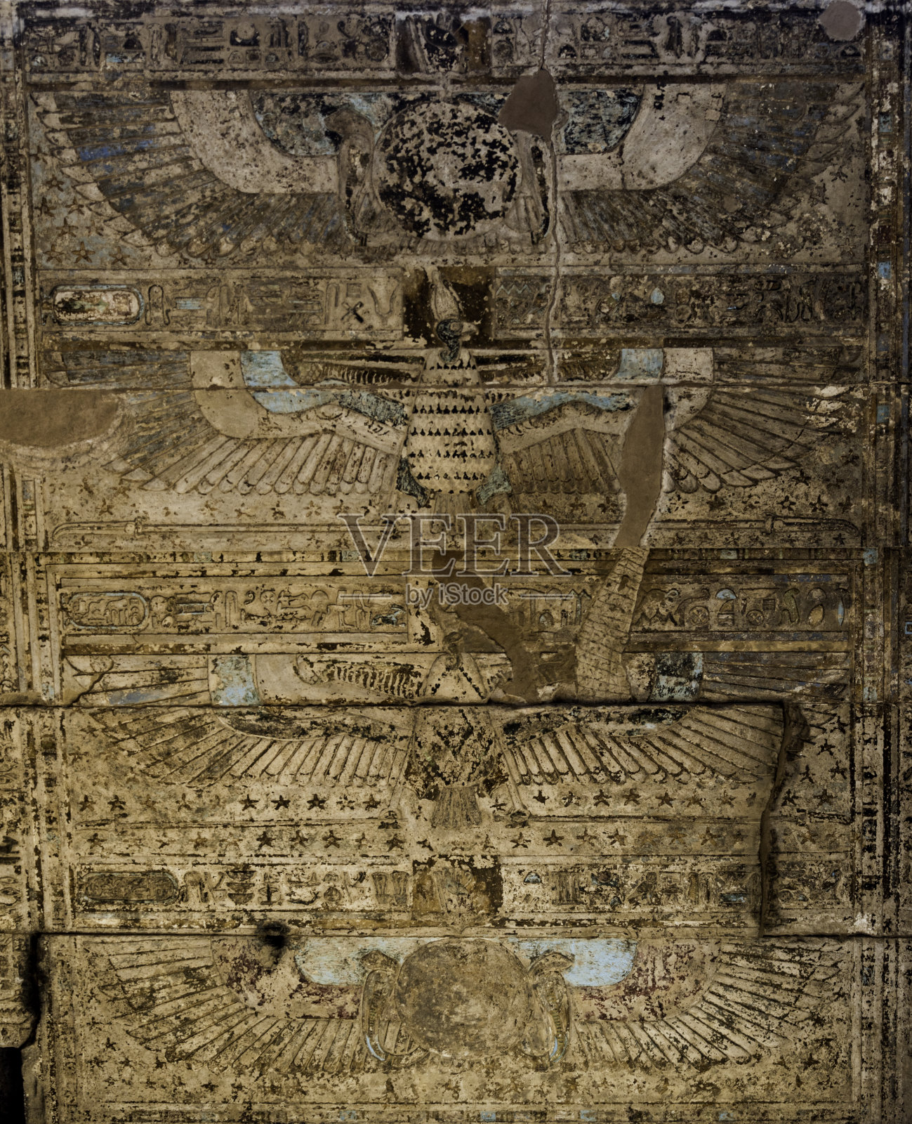 阿斯旺，埃及:菲莱岛上令人惊叹的伊希斯神庙照片摄影图片